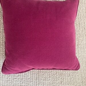 throw pillow